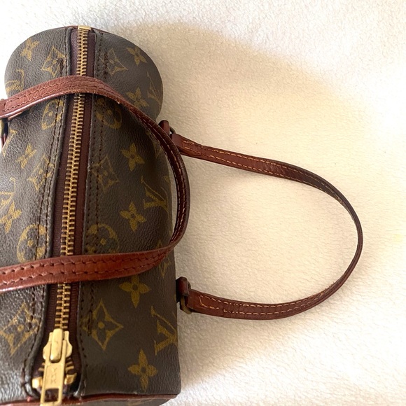 Louis Vuitton Papillon 22 Monogram - Picture 5 of 9
